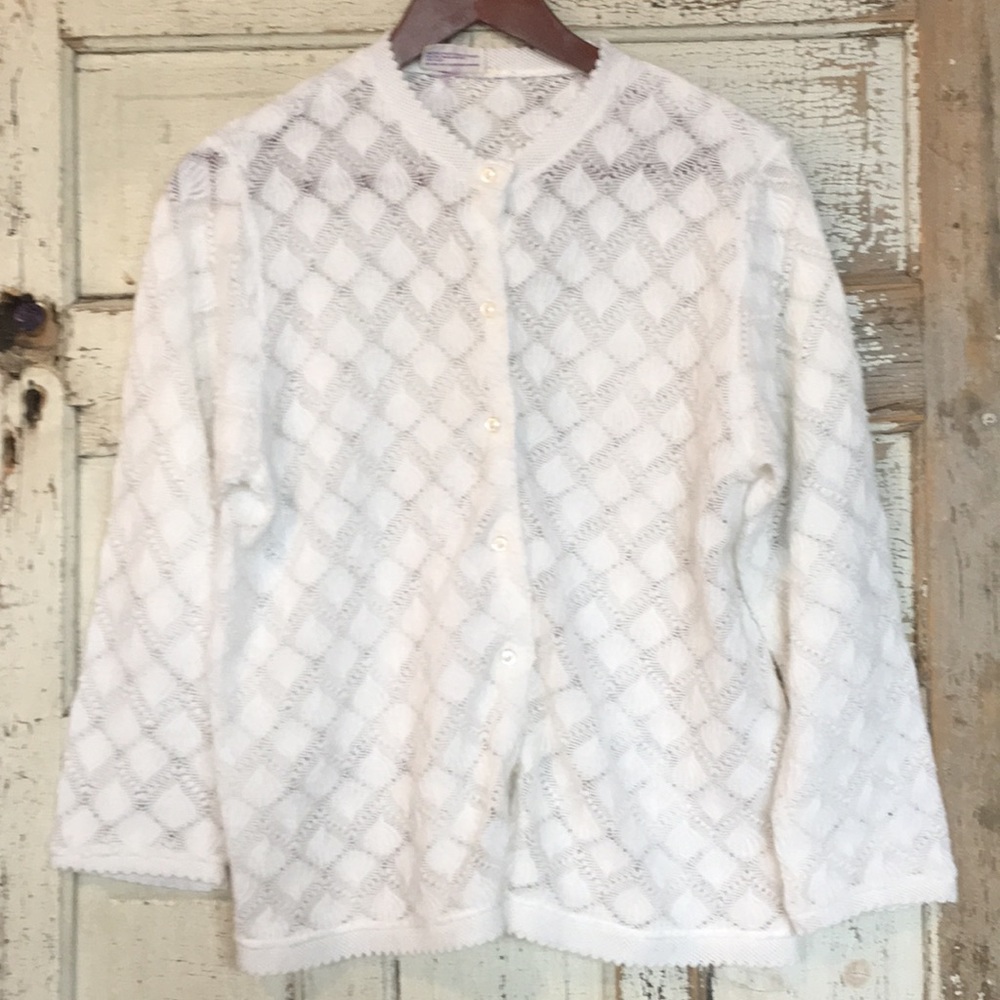 EUC Vintage White Barbara Lee Cardigan